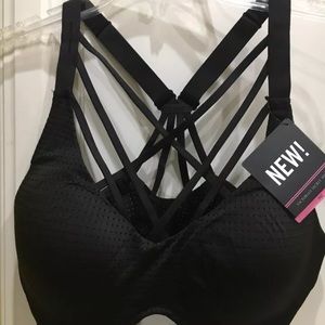Victoria’s Secret NWT sport bra